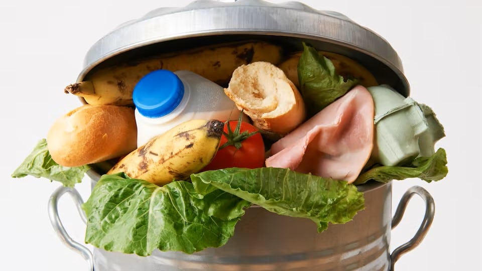 Horeca verspilt minder voedsel, maar gooit nog 647 miljoen euro per jaar weg