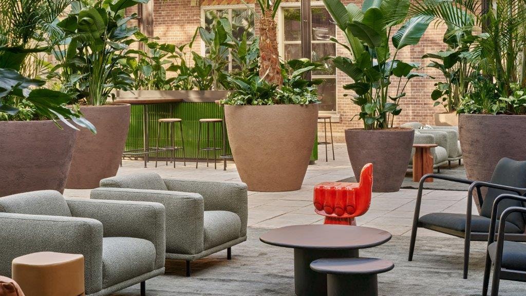 Breda Botanique geopend met hotel, restaurant en botanische kas