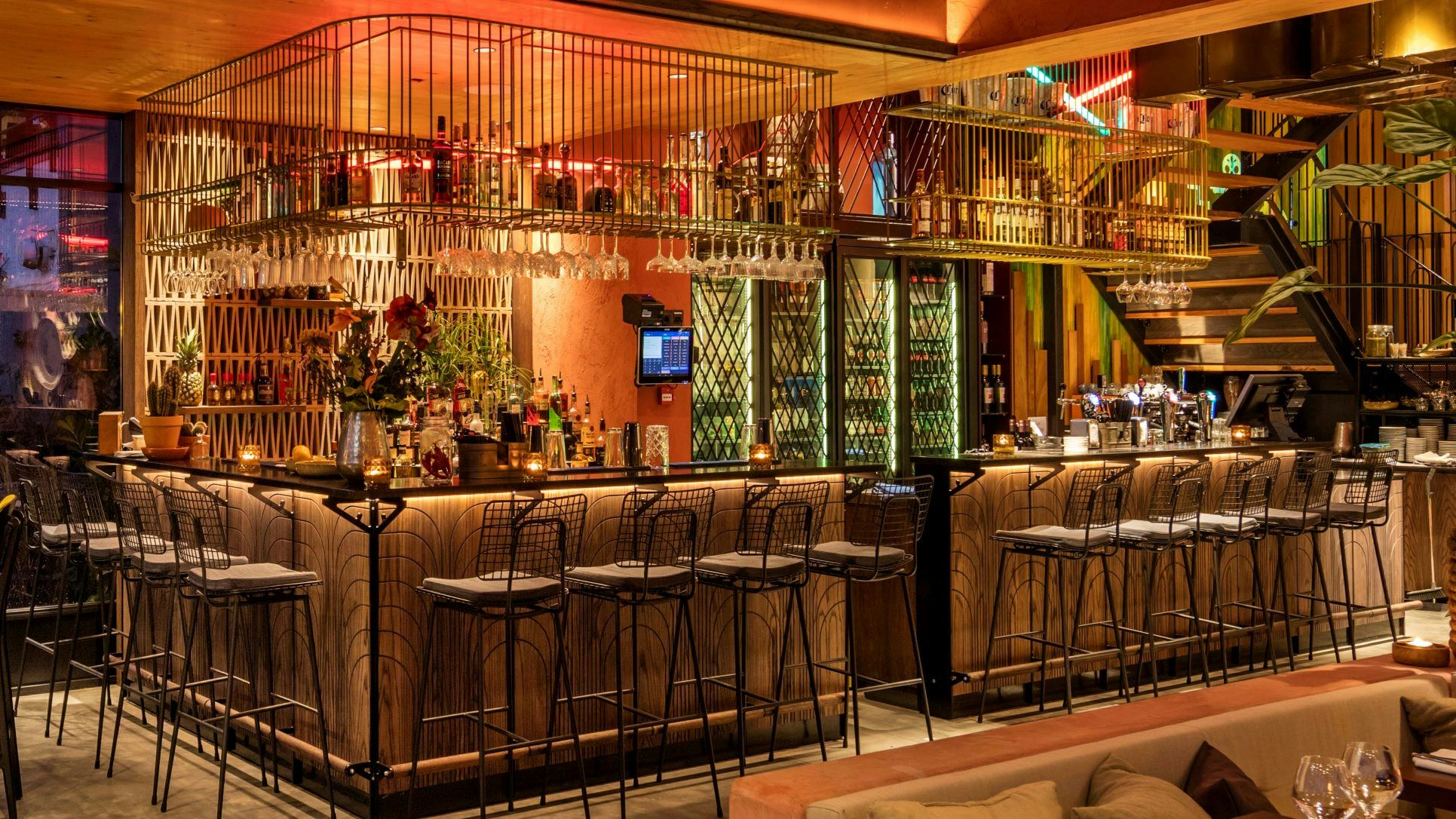 Tabú in Leiden is een Latijns-Amerikaanse restaurant en heeft meerdere playlists met verschillende stijlen, zoals bossanova en Braziliaanse muziek. De muziek past bij het concept. Foto: Victor van Leeuwen
