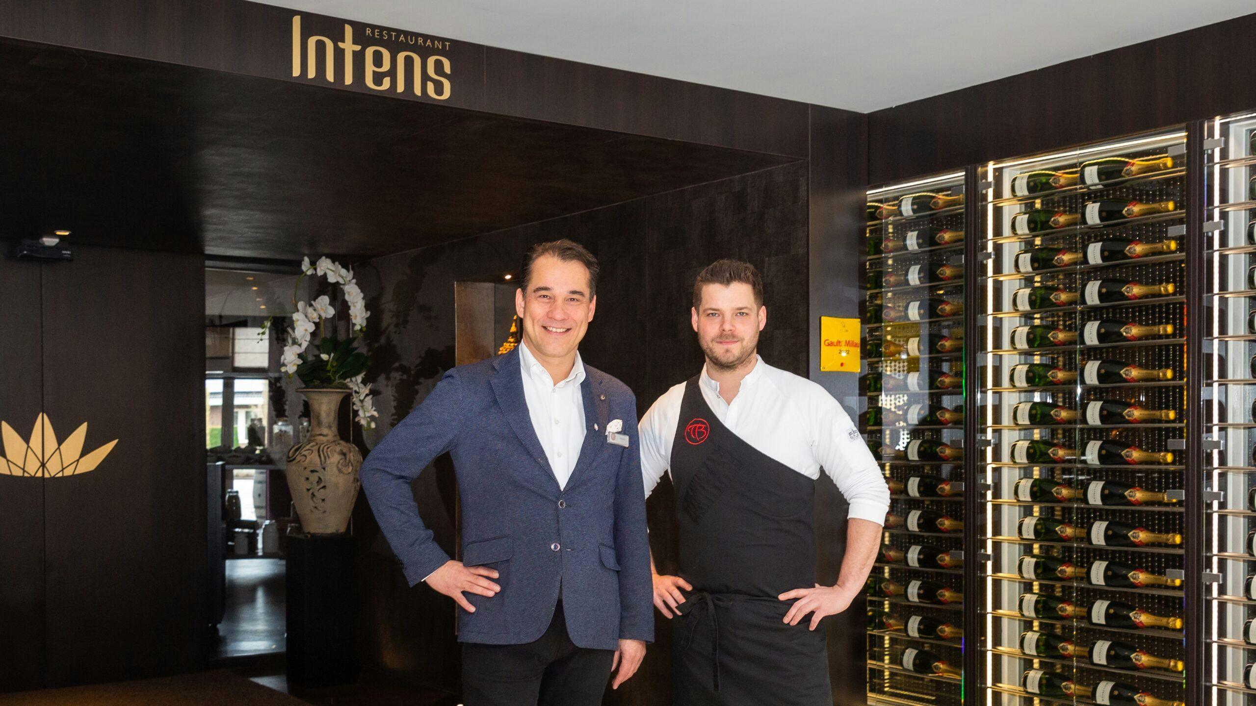 F&B manager Vincent van Riet (links) en chef-kok Marijn van de Worp (rechts)