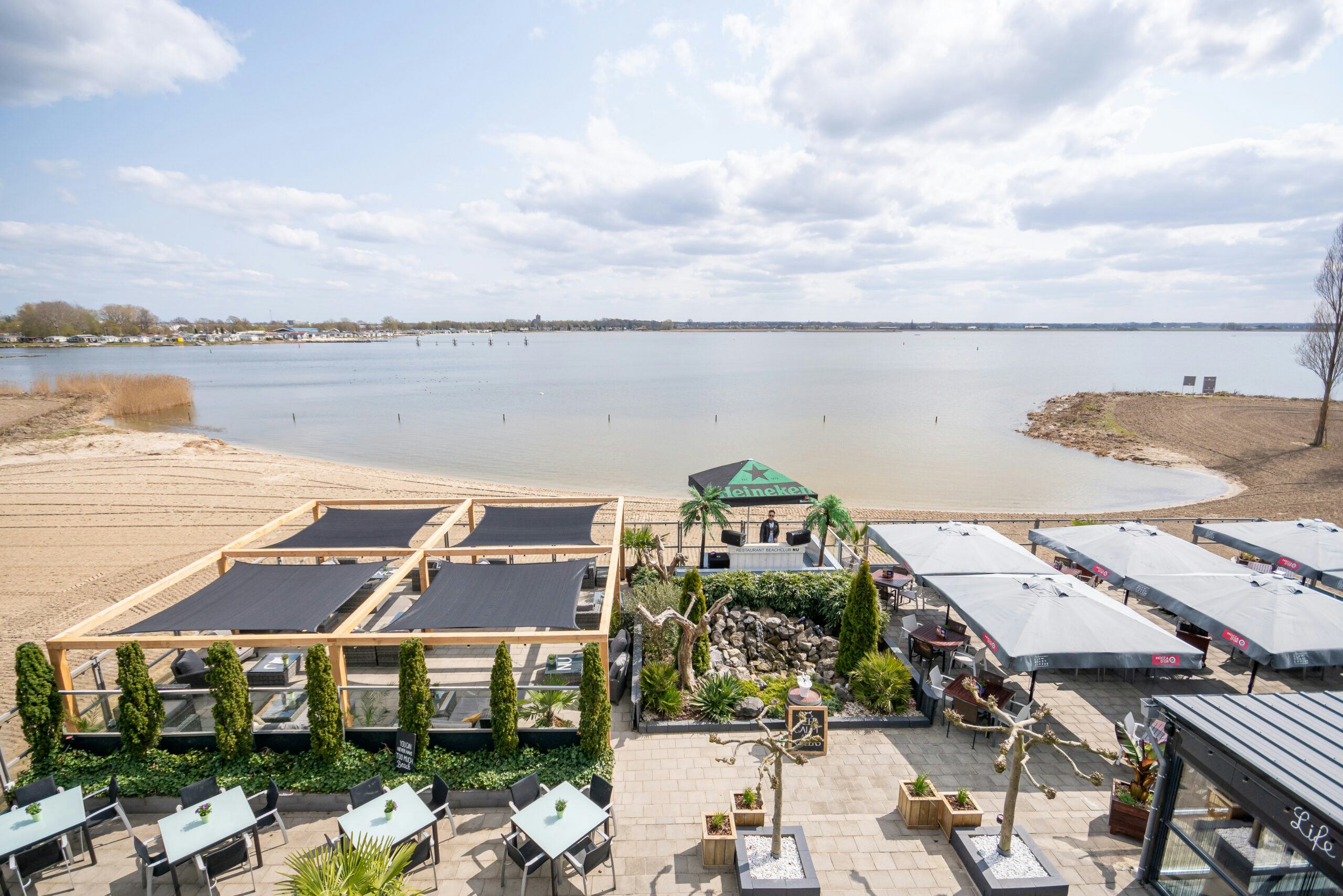 Beachclub Nu in Biddinghuizen