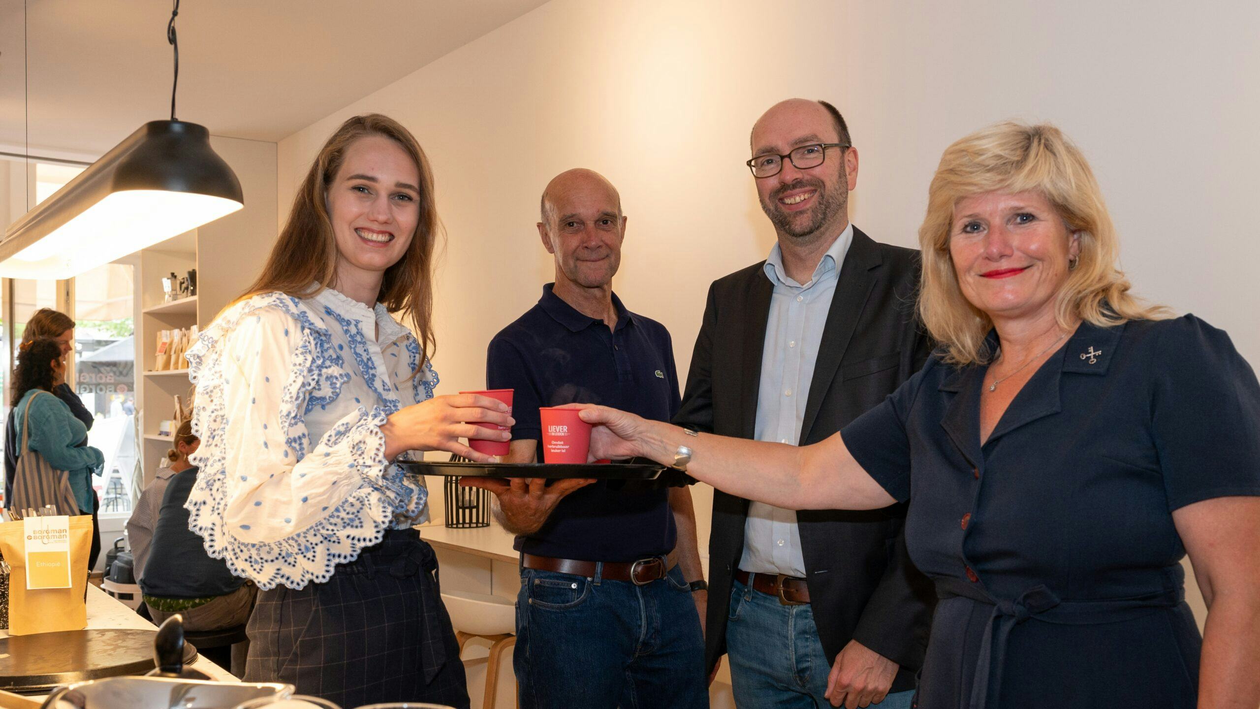 V.l.n.r. Elise Mooijman, Rien Borgman, Gijs Holla, Yvonne van Delft - foto: Eelkje Colmjon