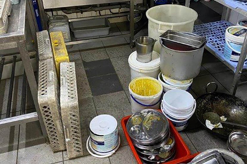 'Matras gevonden in restaurant, mogelijk uitbuiting bij keten', meldt Arbeidsinspectie