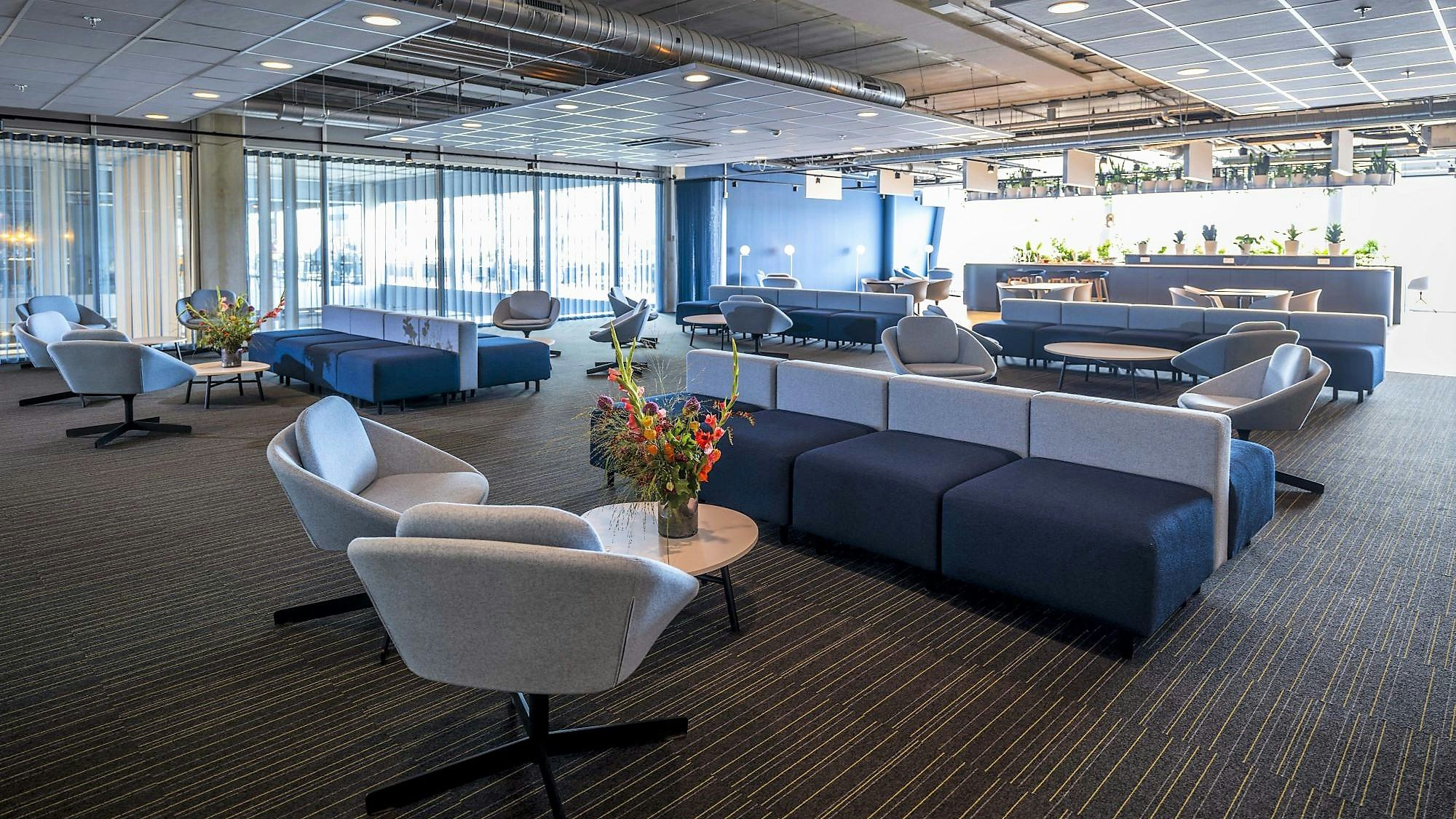 Tulip Inn Eindhoven Airport breidt uit met business center en skylounge