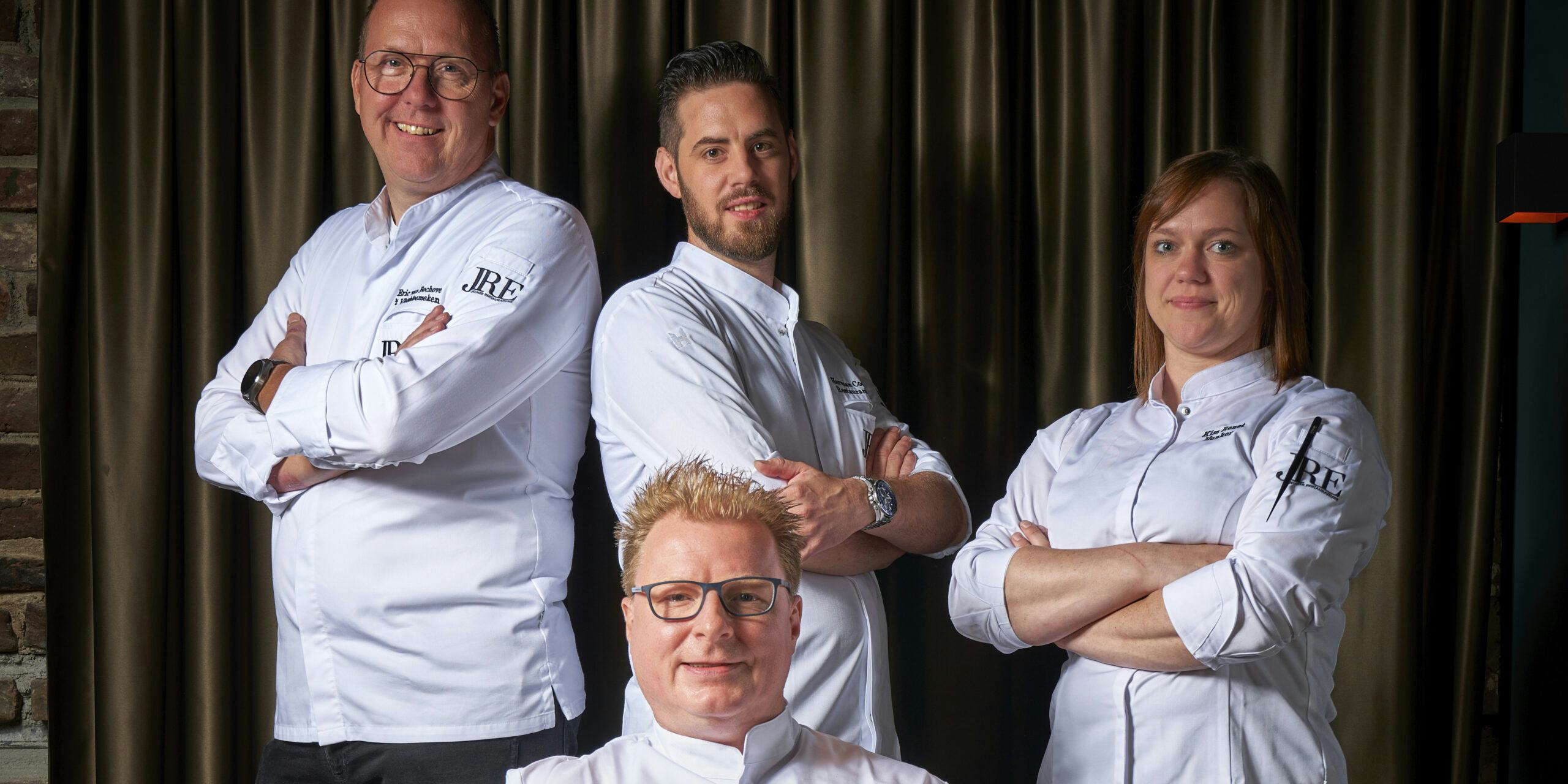 Chef-eigenaars Herman Cooijmans (midden), Eric van Bochove (links), Mike Vrijdag (onder) en Kim Renet (rechts) droegen bij aan de recepturen van diverse pastinaakgerechten gemaakt met de biologische room van Arla Pro. Foto: Wouter Weststraate. 