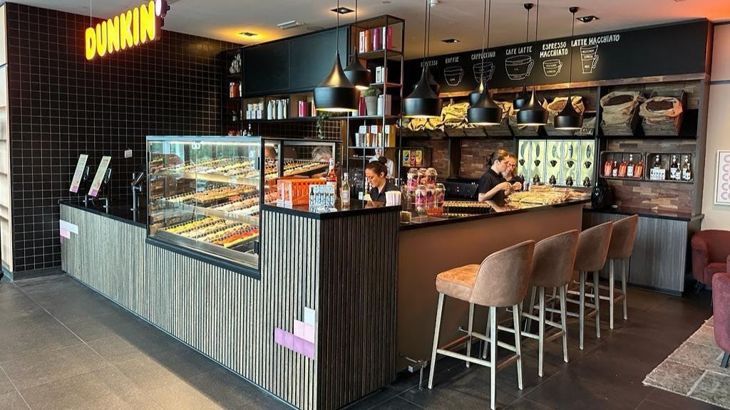 Van der Valk International neemt donut- en koffieketen Dunkin' over