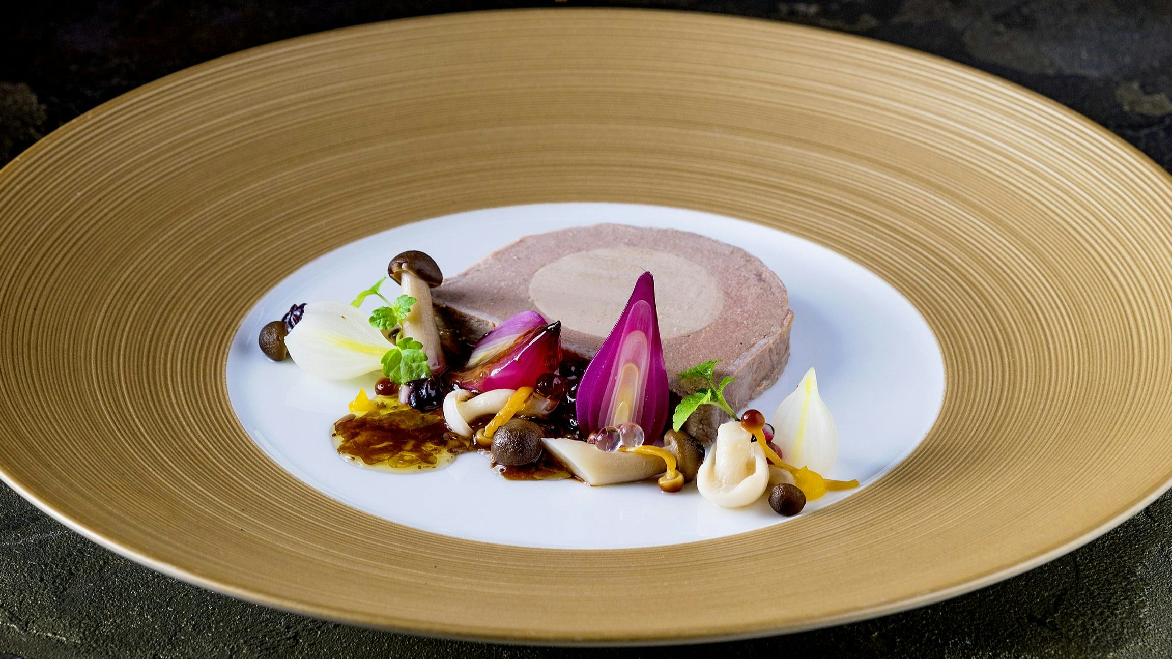 Bijna helft sterrenrestaurants serveert foie gras, tot teleurstelling van Wakker Dier
