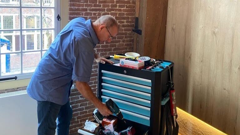 Gepensioneerde technici vullen personeelstekort hotels aan