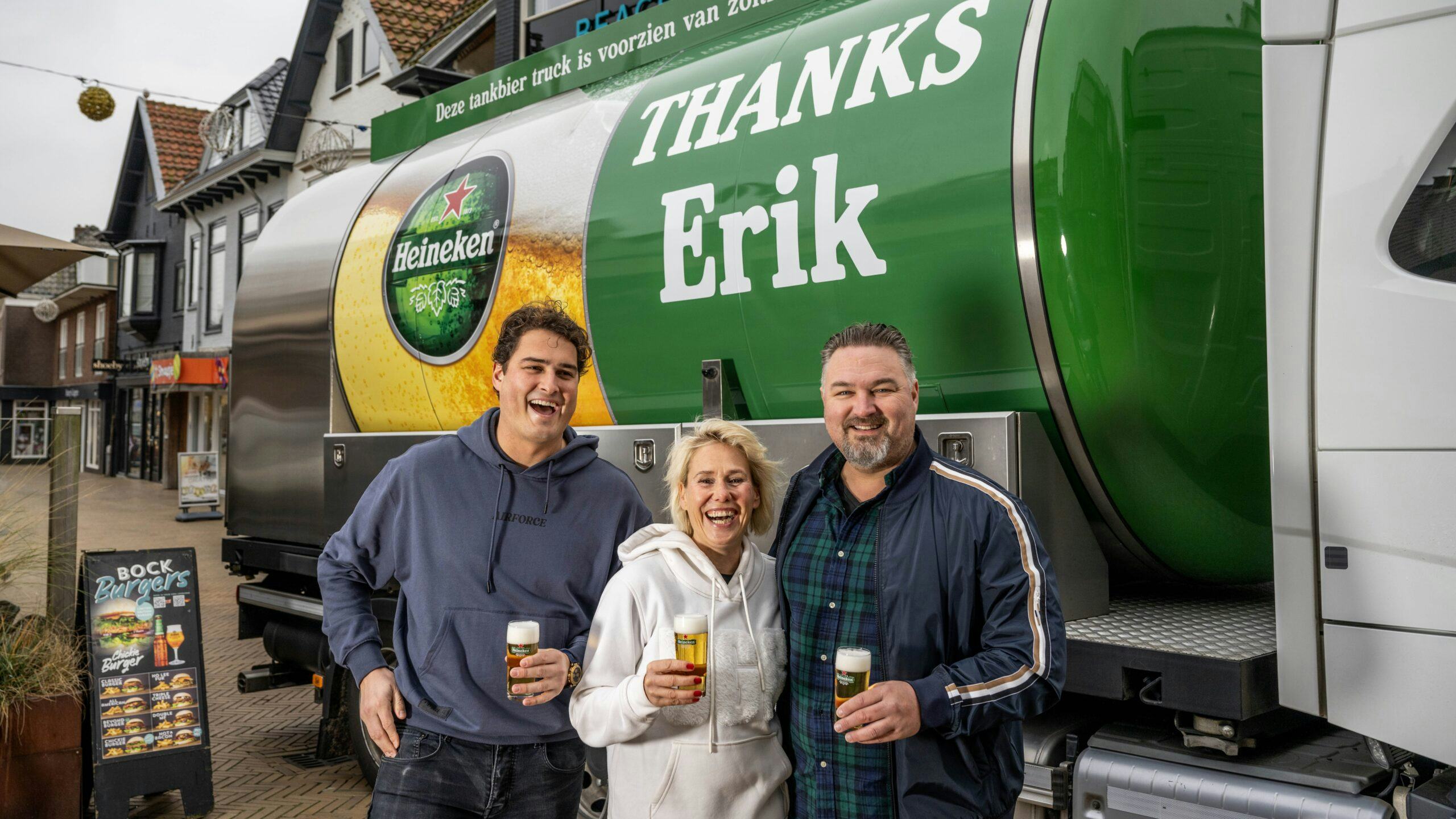 Heineken bedankt ondernemers die online hun bier bestellen met eigen 'Thankswagen'