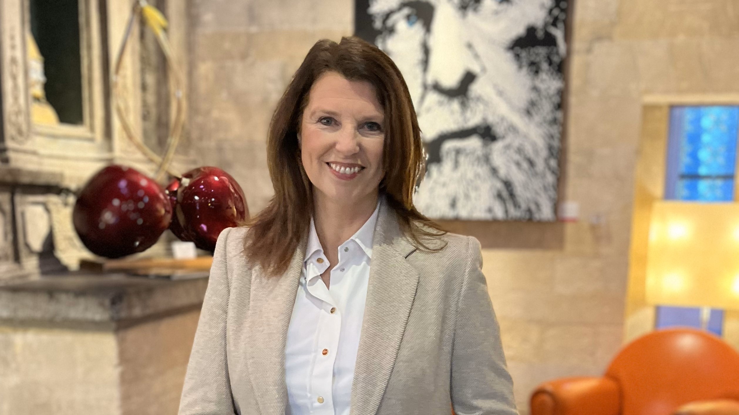 Ineke van de Laak nieuwe directeur Kruisherenhotel Maastricht