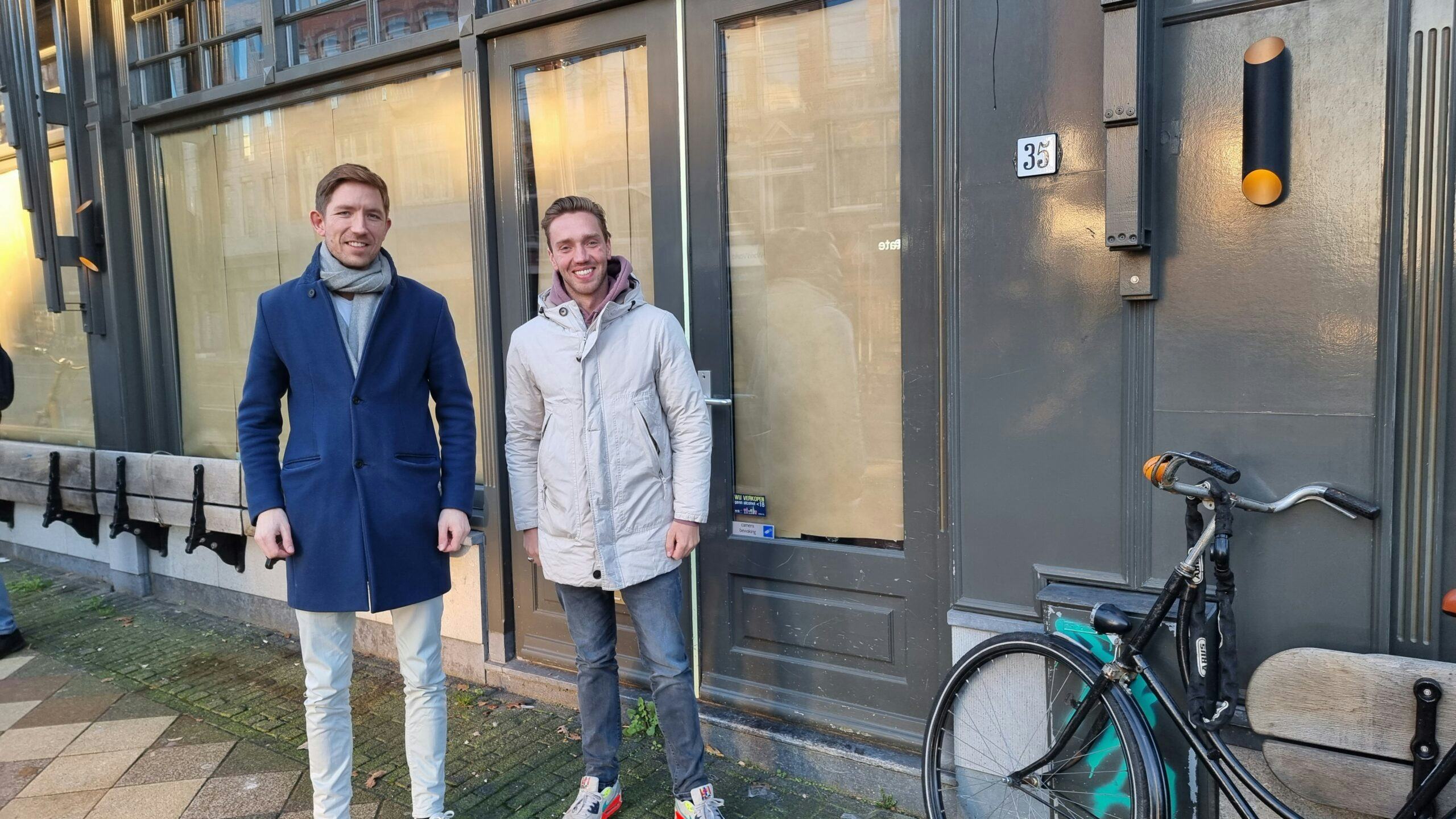 Ondernemers achter De Kop van Oost nemen Café Cliché over