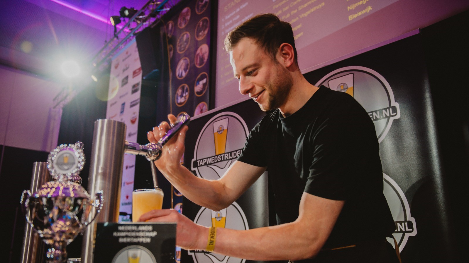 Ramon de Klein is de beste biertapper van Nederland