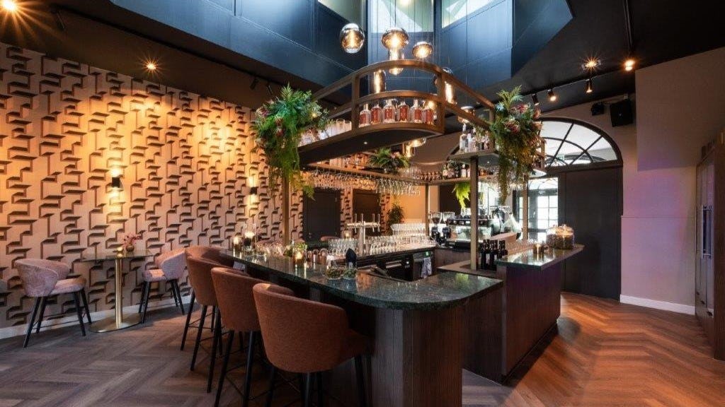 Landgoed Rhederoord opent Bar Restaurant Koetshuis: cocktails, foodmarket en live coocking