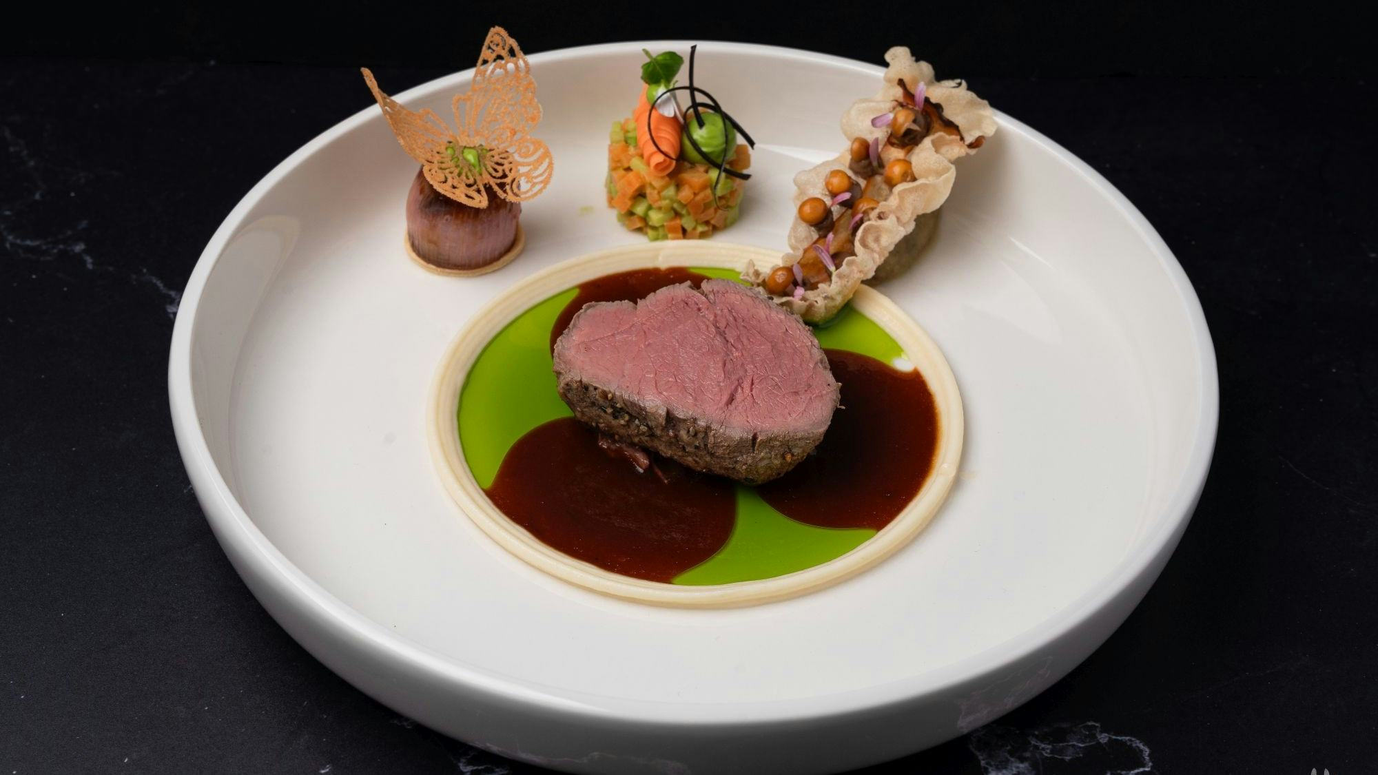 Nederlands team wint zilveren medailles op Culinary Olympics met deze kunststukjes