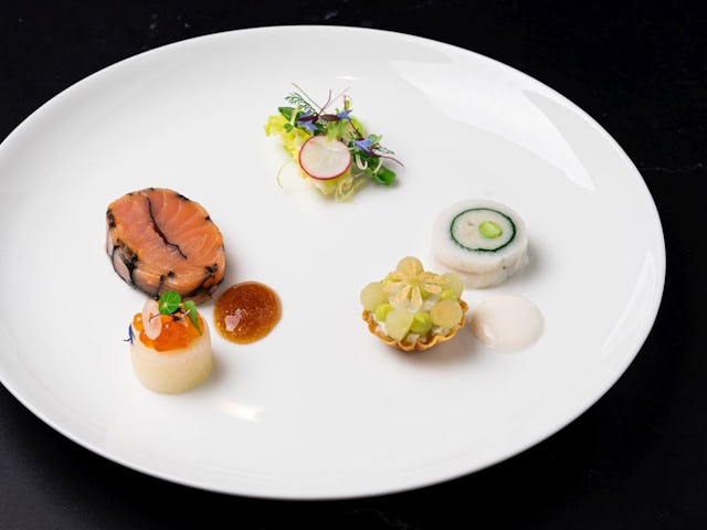 De 'spiegelgerechtjes' op het bord. Foto-credits: Charlotte Mauritz, Annoncé Management