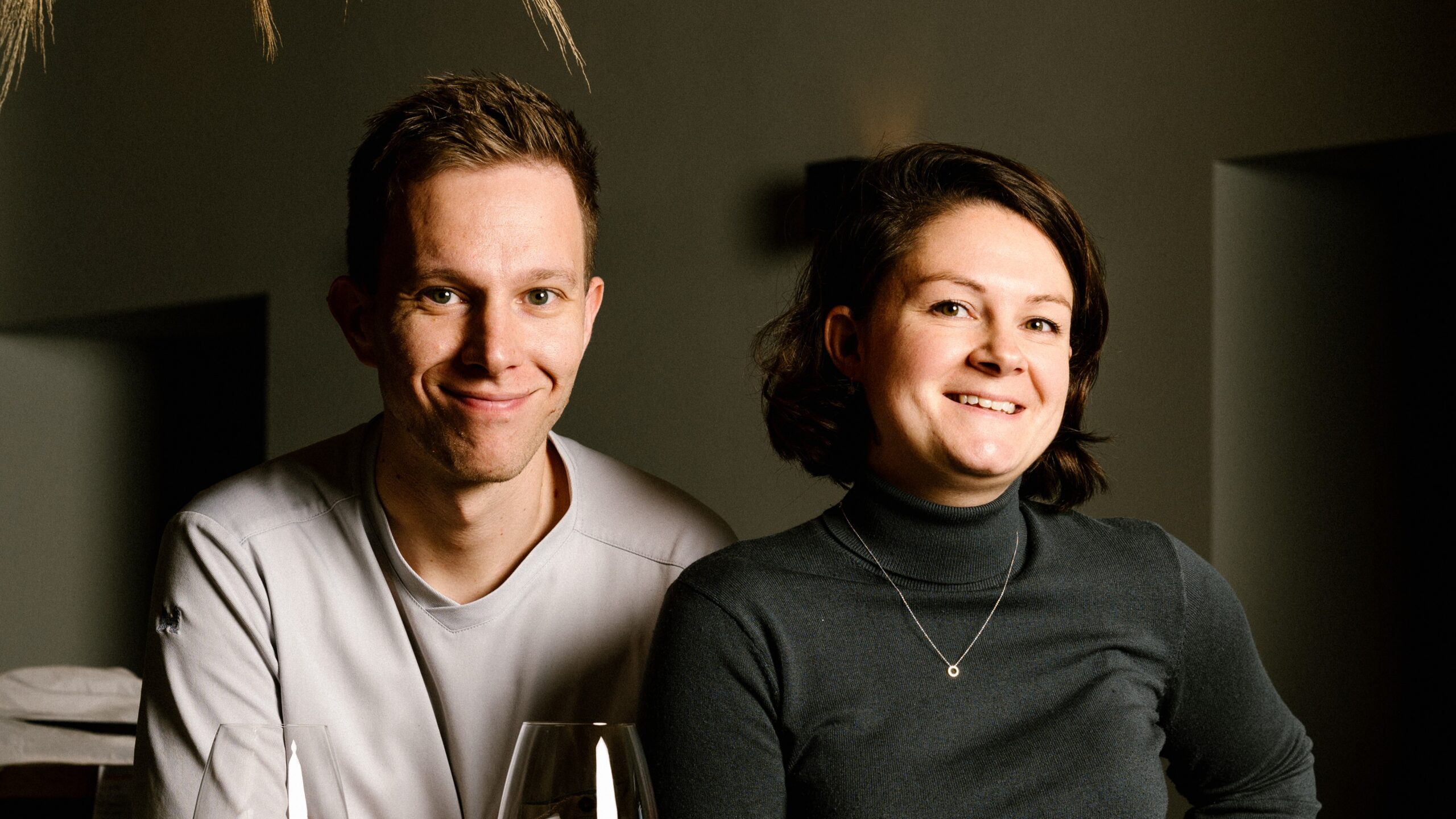 Kaj Landman en Lissa ten Berge van restaurant Holsterhof