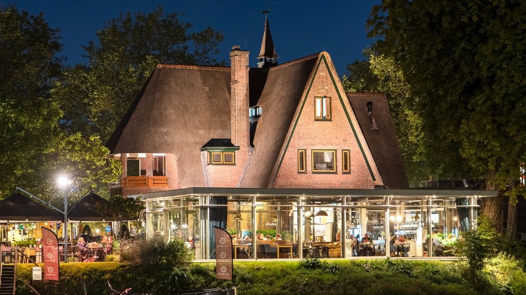 Brasserie De Hofvlietvilla gekocht door De Eendracht