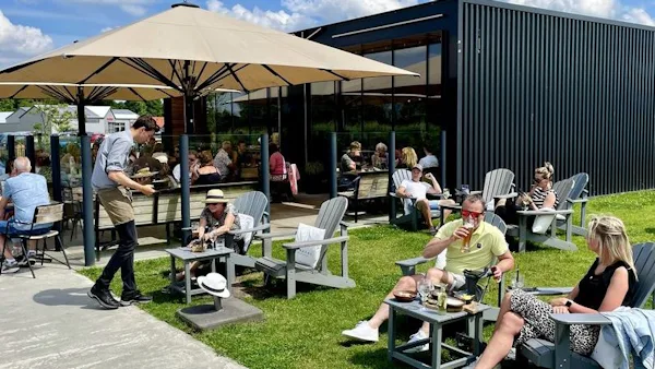 Terras Top 100 2024 nr. 27: Paviljoen Flonk, Finsterwolde