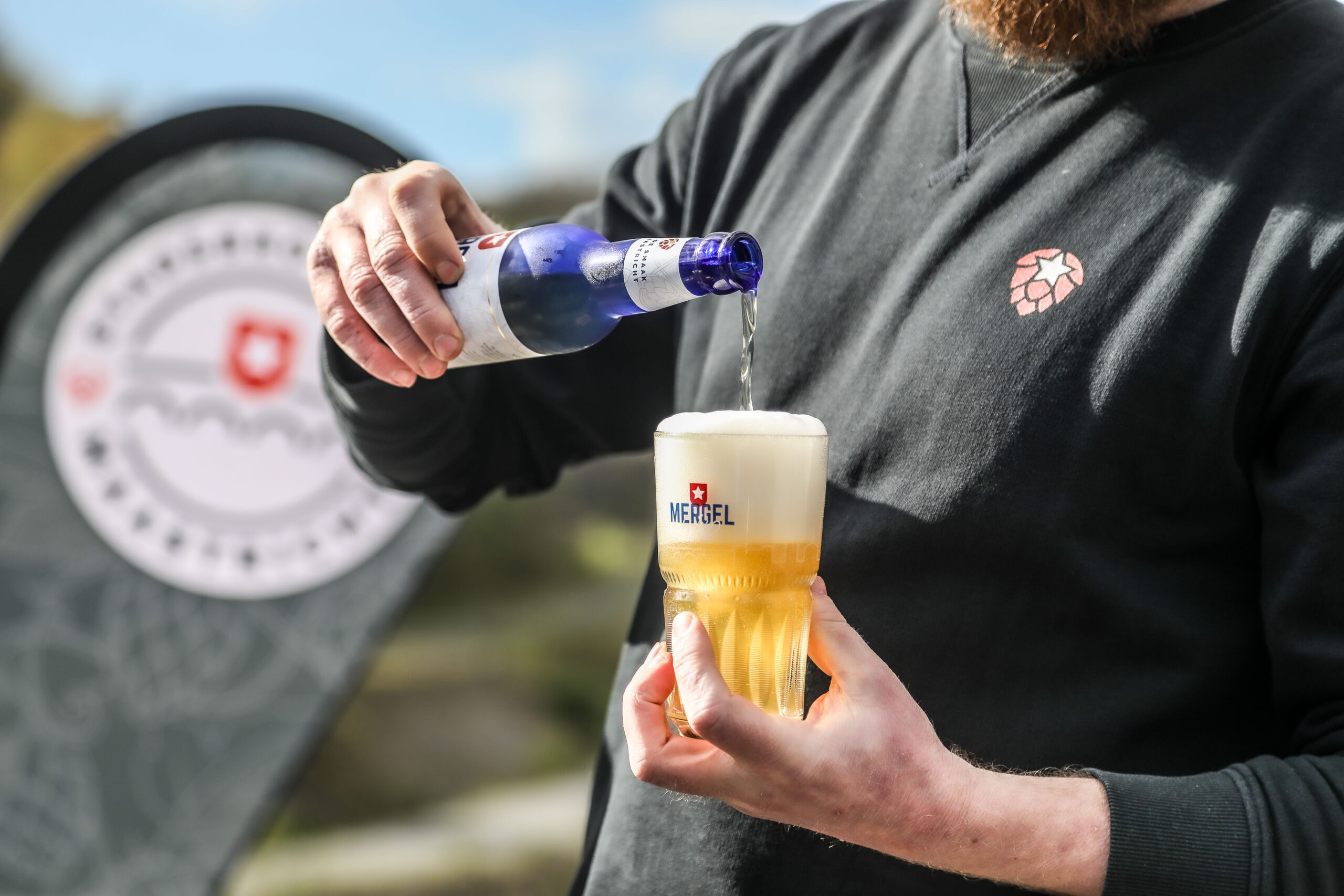 Het Mergel Wit is in april 2024 gelanceerd en wordt inmiddels bij tientallen horecazaken geschonken.