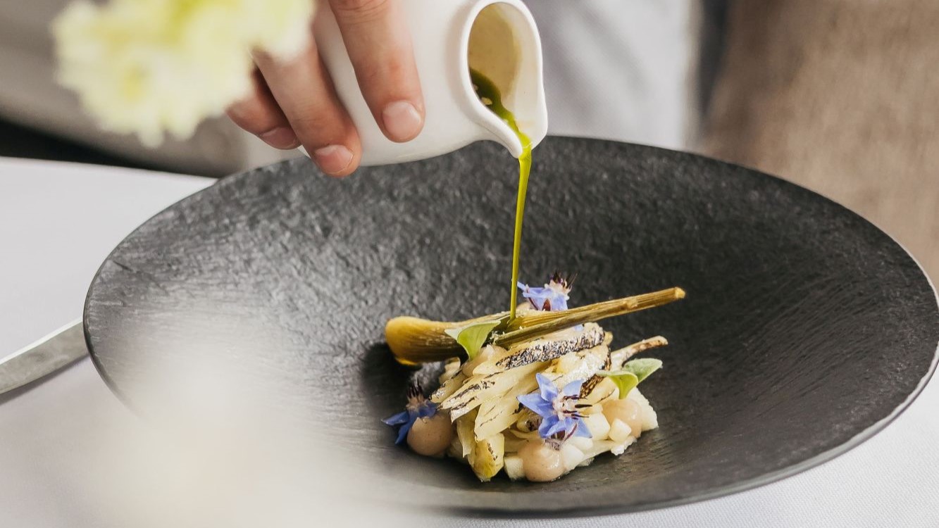 Verschillende structuren van venkel met granny smith.