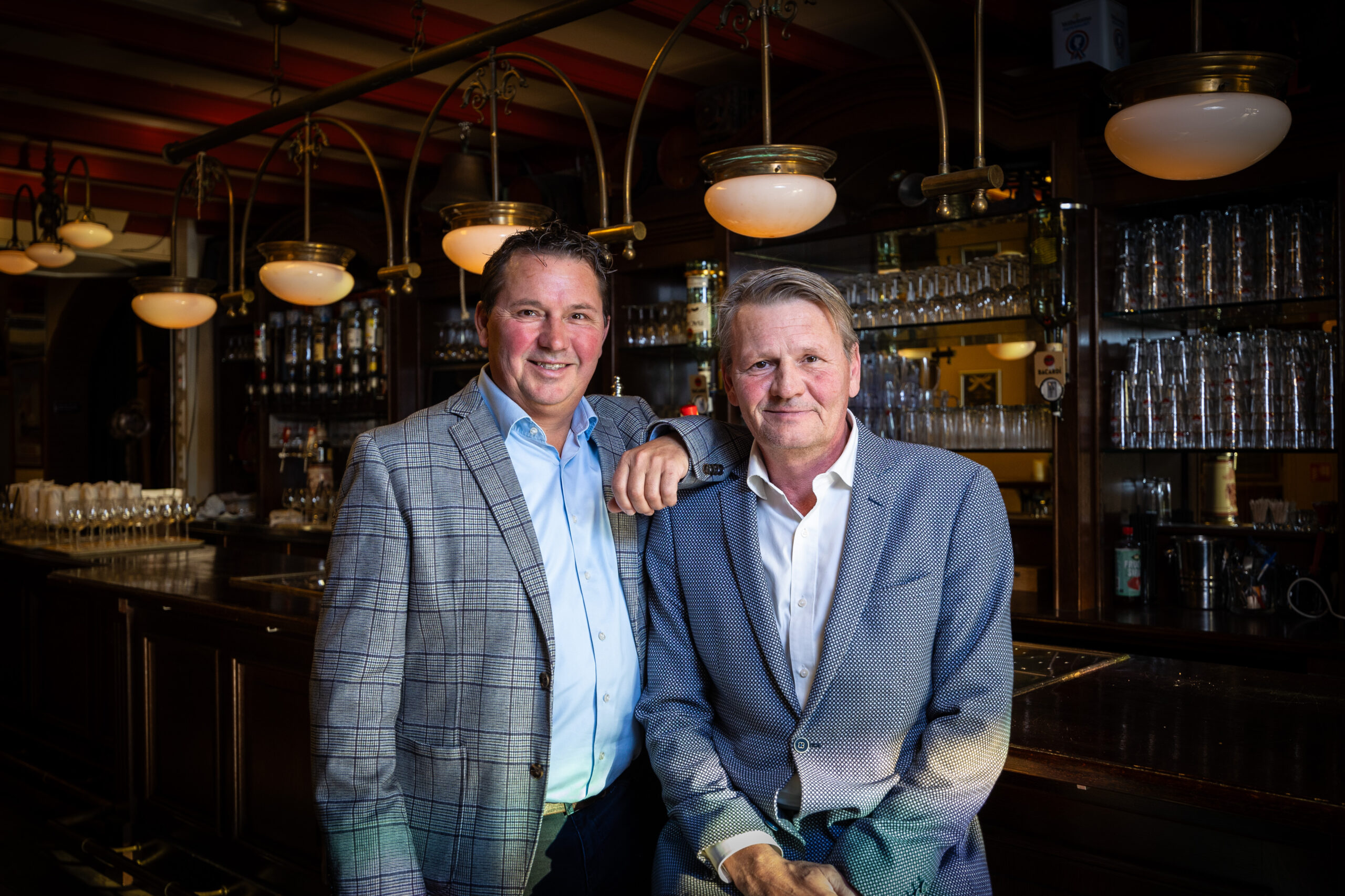 Marcel de Jong en broer Hans van Hotel de Rustende Jager.