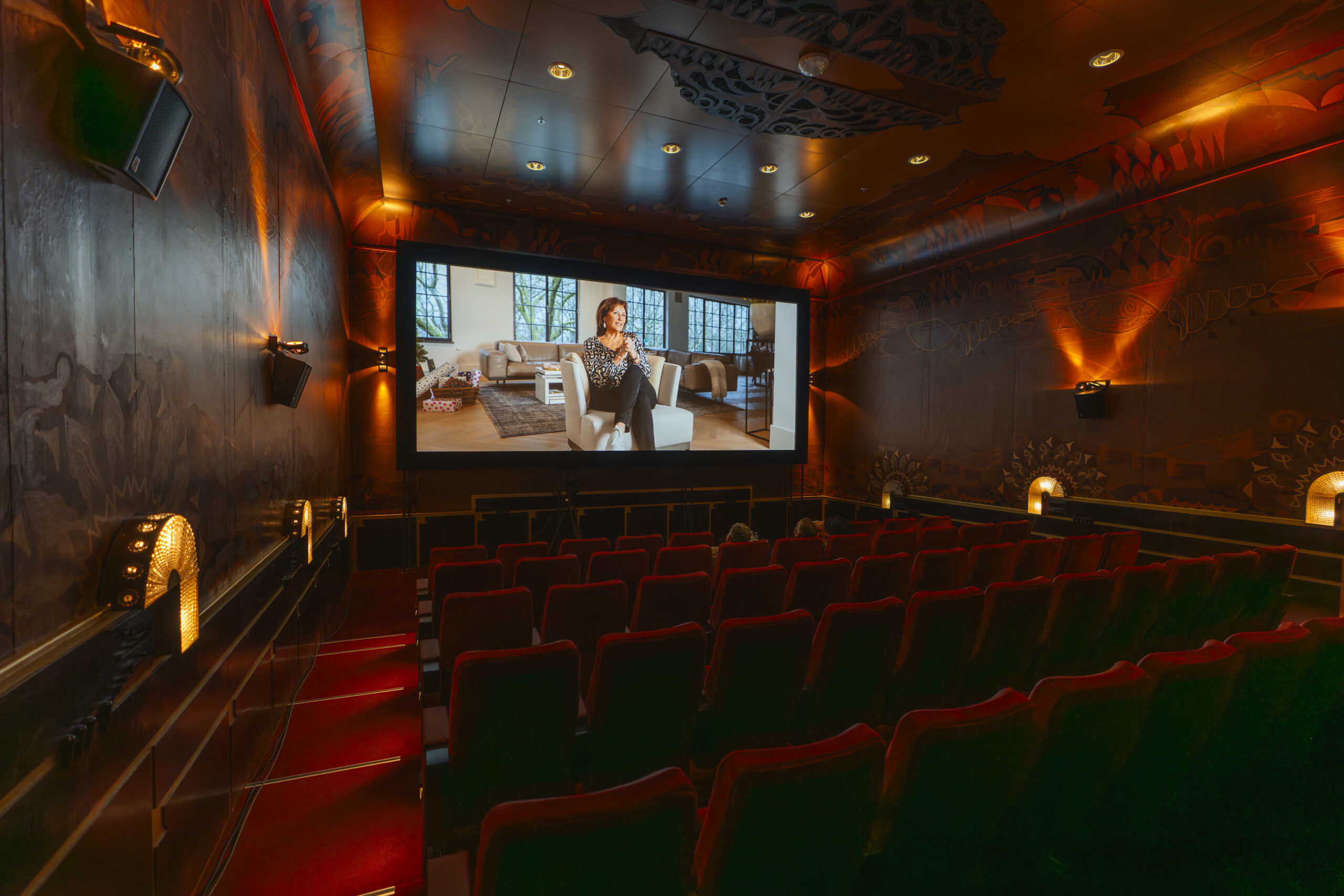 gm-tribute-librije-5-van-20-scaled.jpg?auto=compress%2Cformat&q=50&w=720&ar=16%3A9&fit=fill&fill=blur