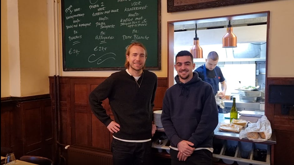 Ondernemers achter De Druif nemen café De Reiger over