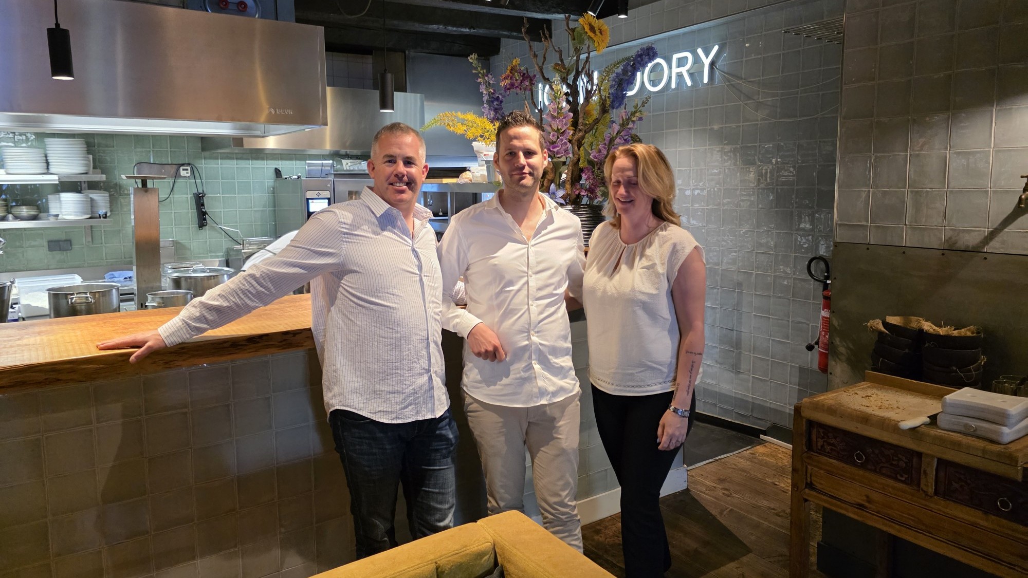 Arjan Wennekes (l), Sonny Speelman en Laura Wennekes.