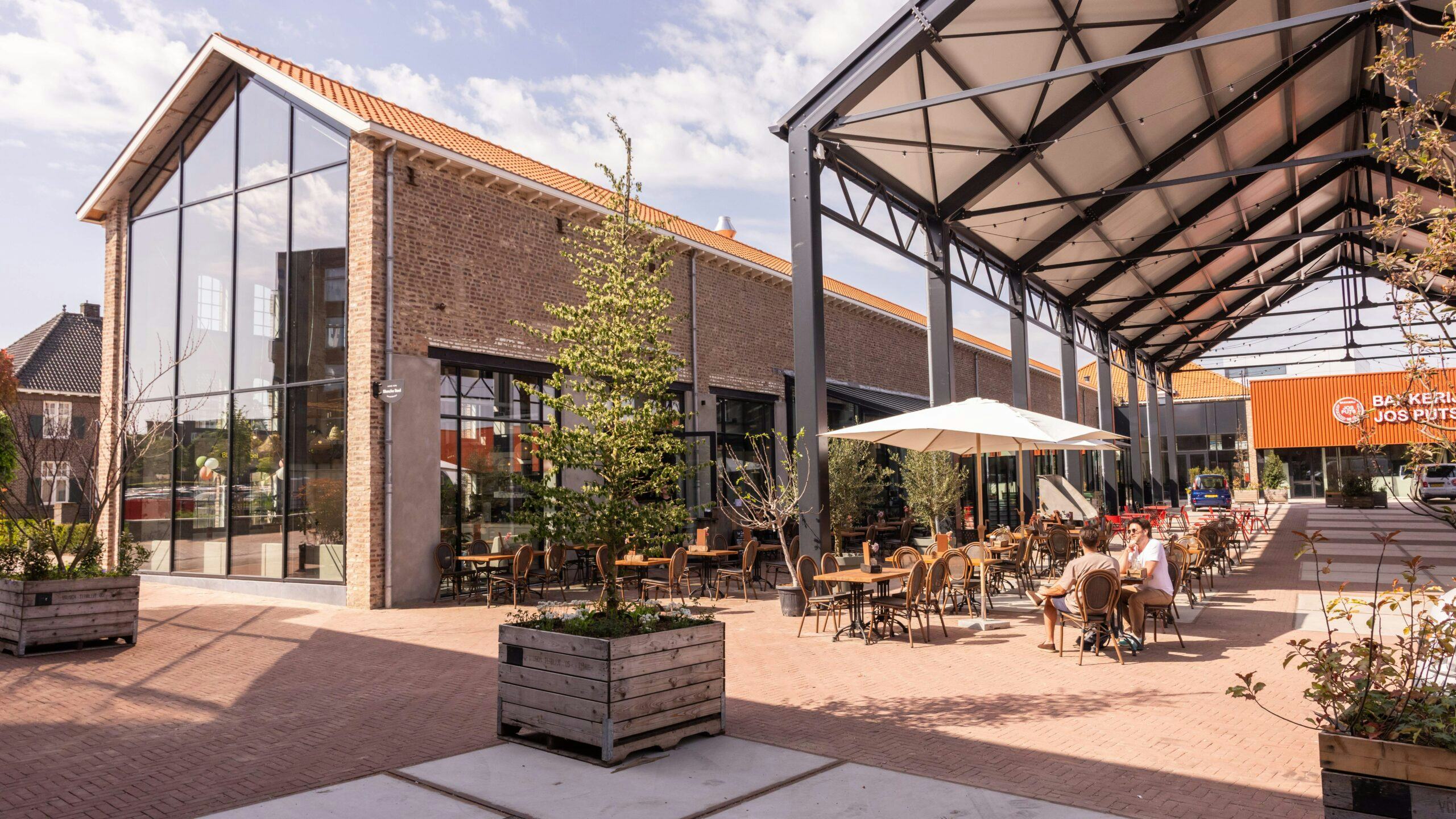 Foodcentrum De Pannenfabriek biedt verscheidenheid aan restaurants en food winkels