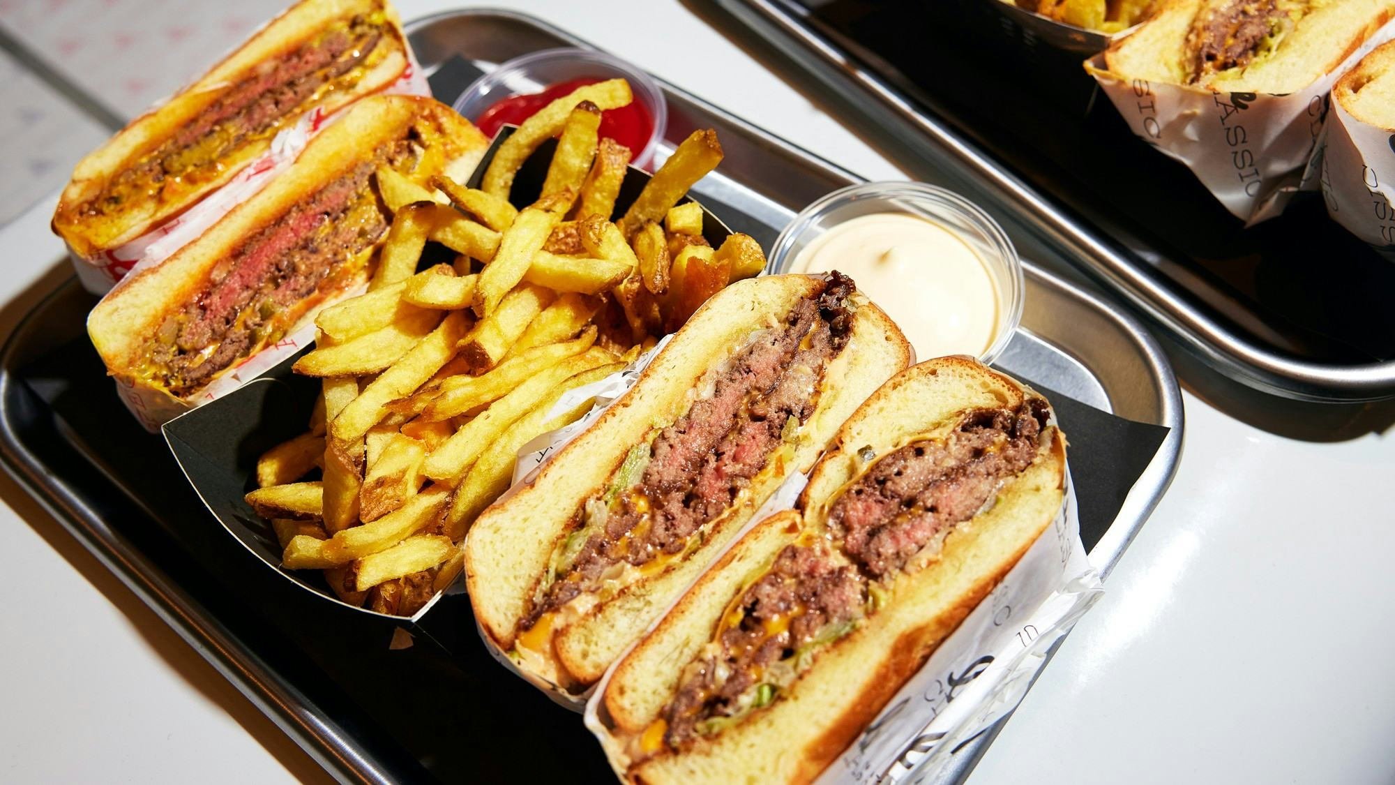 Burgerconcept Le Smash opent zesde locatie in Breda