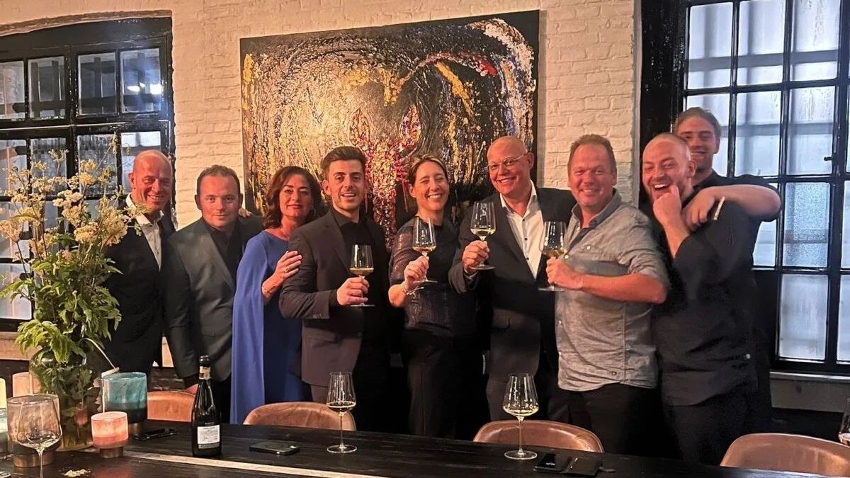 Sem Beks, met links daarnaast Thérèse Boer en Gert Wiltvank