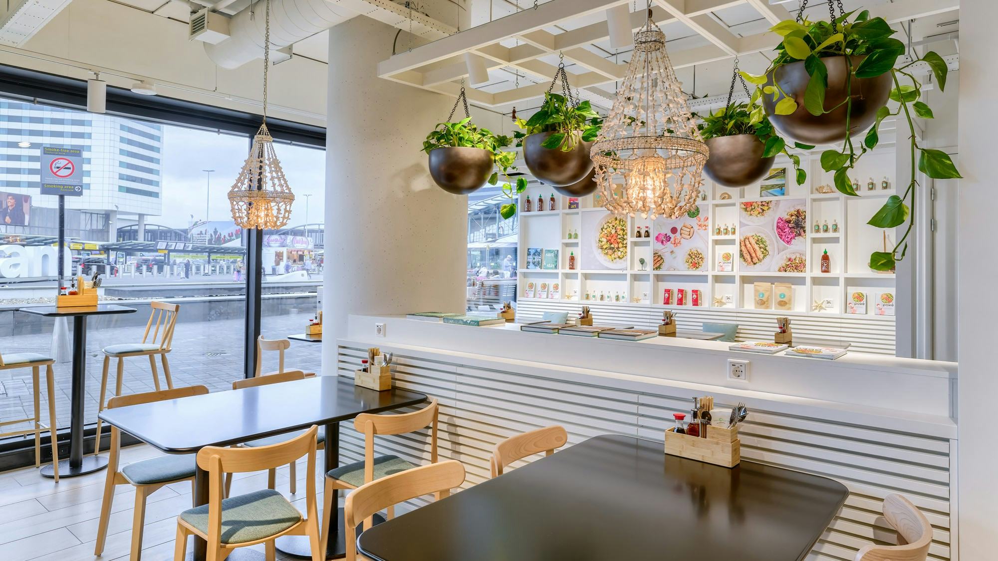 Poké Perfect opent op Schiphol Plaza grootste vestiging ooit