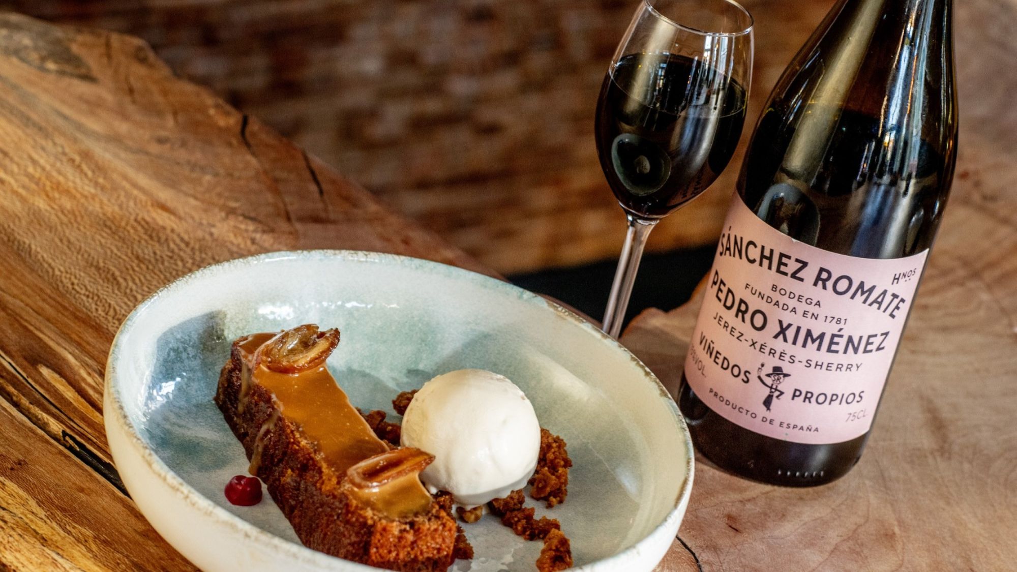 Sticky toffee pudding