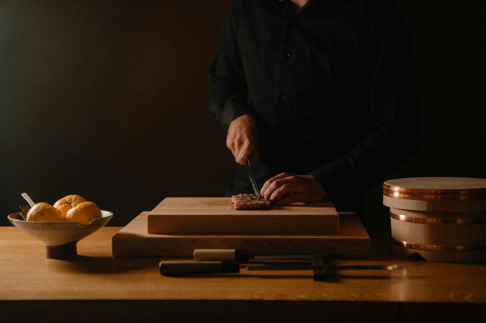 Kama in Amsterdam, van Richard van Oostenbrugge