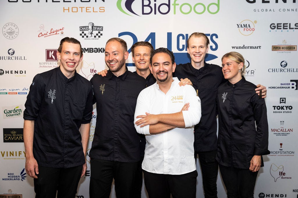 Nelson Tanate en het team van De Librije bij de vorige editie van 24H Chefs (bron: 24H Chefs)