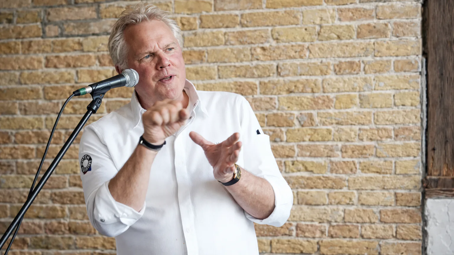 Albert Kooy opent Weidumerhout: 'Alles van Friese bodem, huisgemaakt en bistroprijzen'