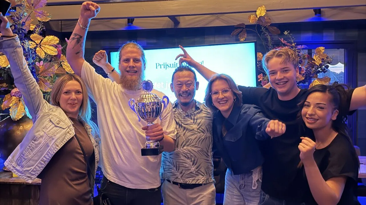 Het winnende team van de Zomer Kick-off