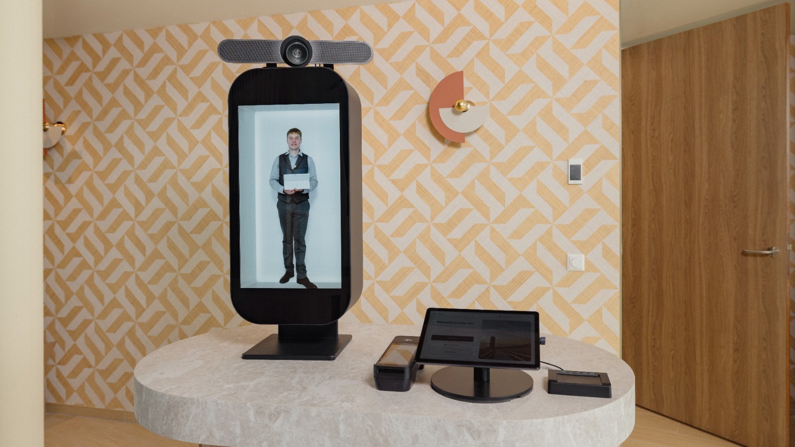 De hologram-receptionist van Yaya Works. Eigen foto