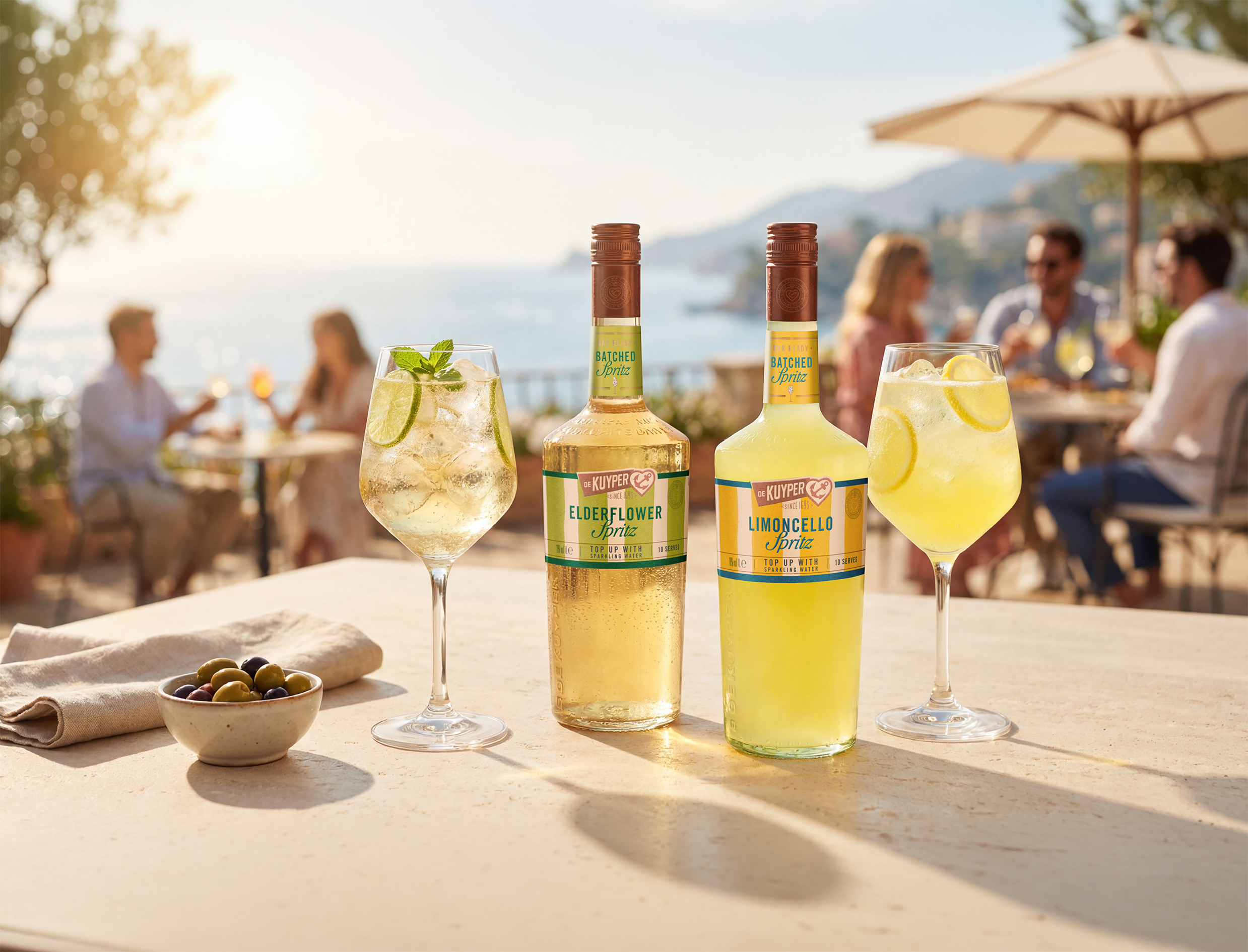 De Kuyper introduceert deze zomer twee nieuwe batched spritz-cocktails voor de horeca.