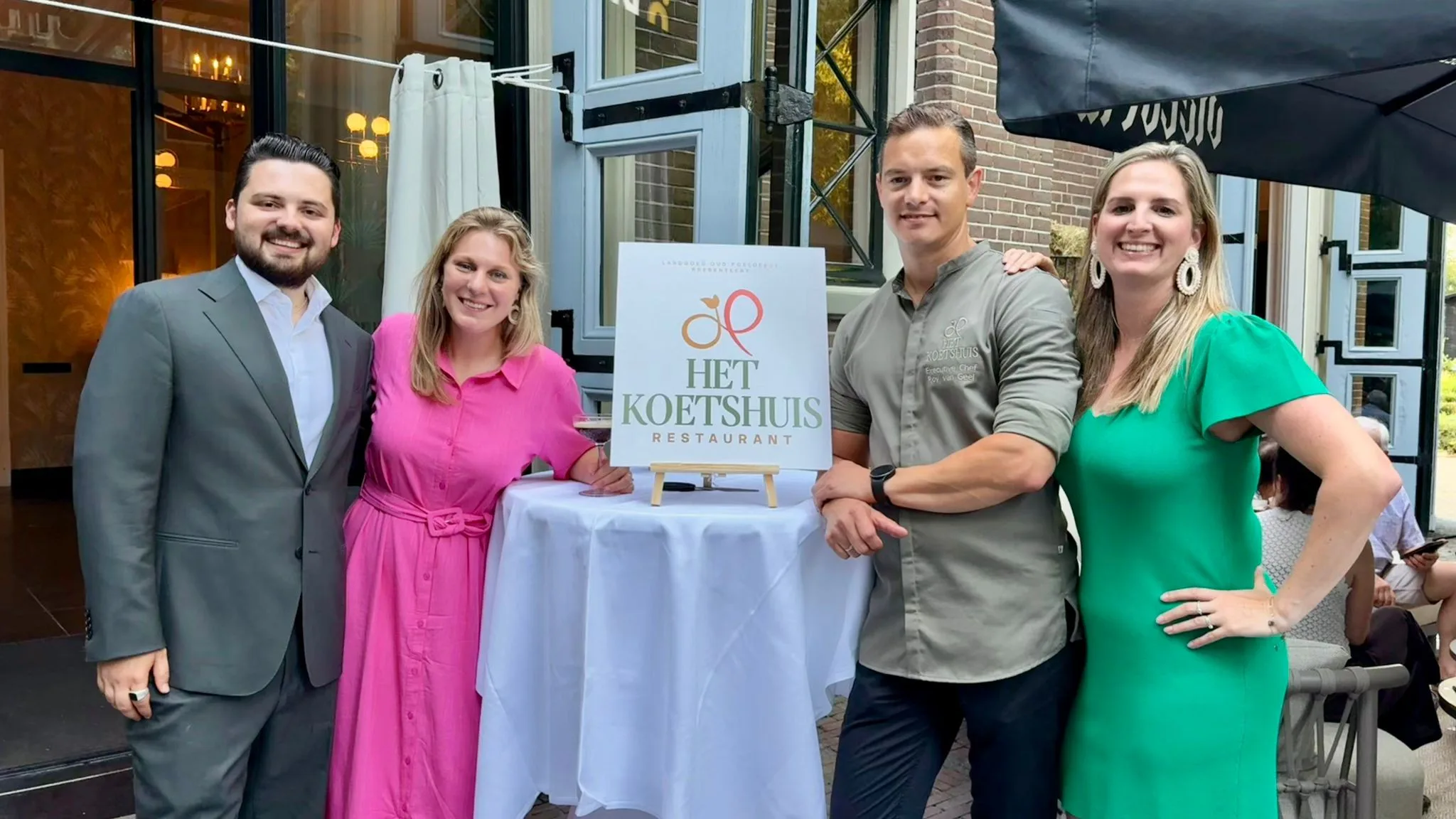 Het team met v.l.n.r. F&B Manager Daan Blankenstein, directeur Fleur Visser, chef-kok Roy van Geel en Roos van der Haar.