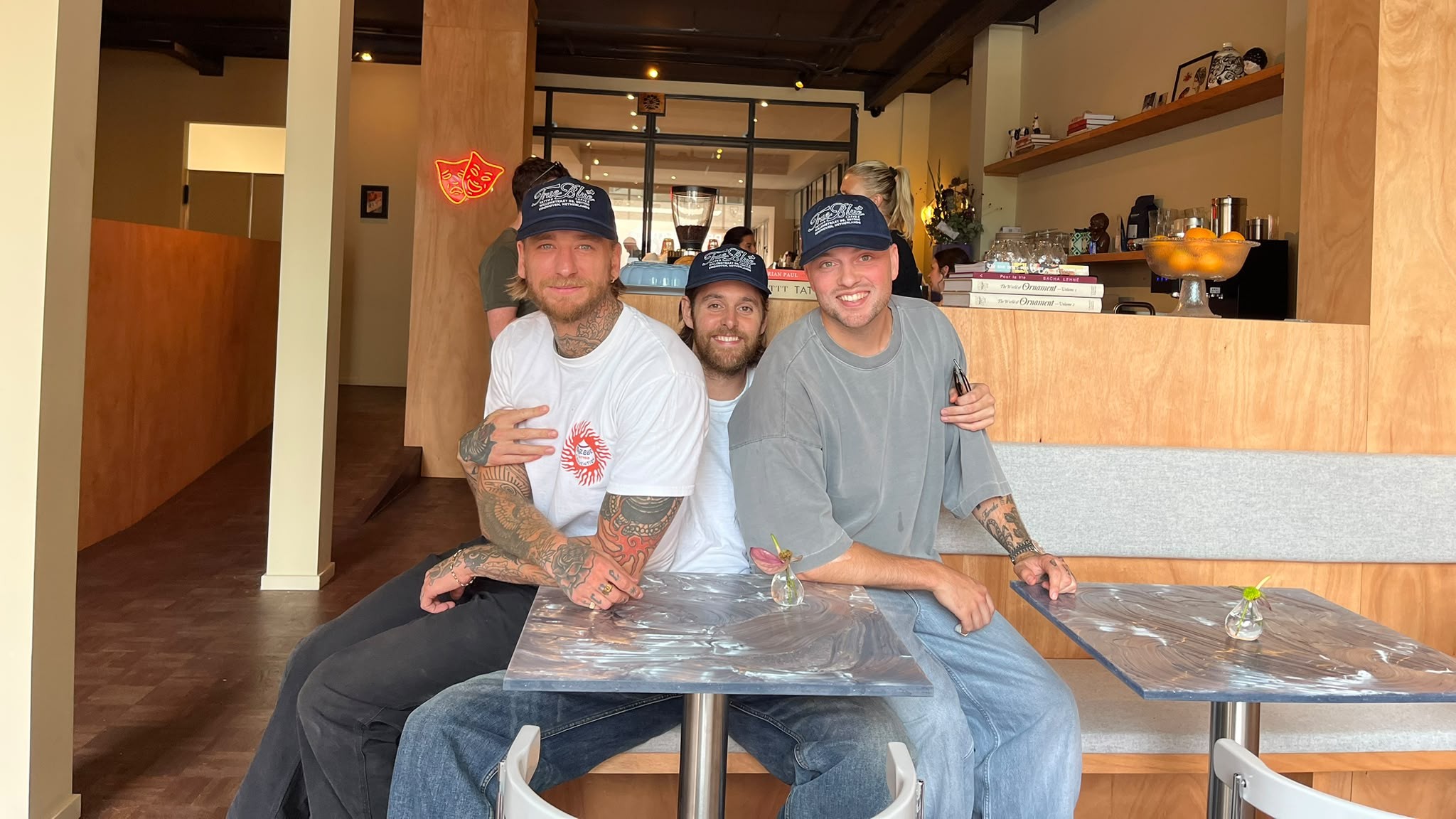 Tattooshop en koffiebar ineen? True Blue in Eindhoven flikt het en opent onderscheidende zaak