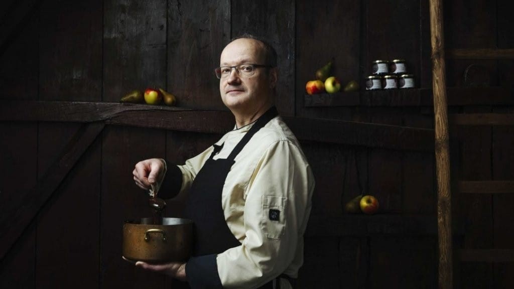 Chef en ondernemer Jean Thoma van restaurant Aan Sjuuteeänjd. Eigen foto. 