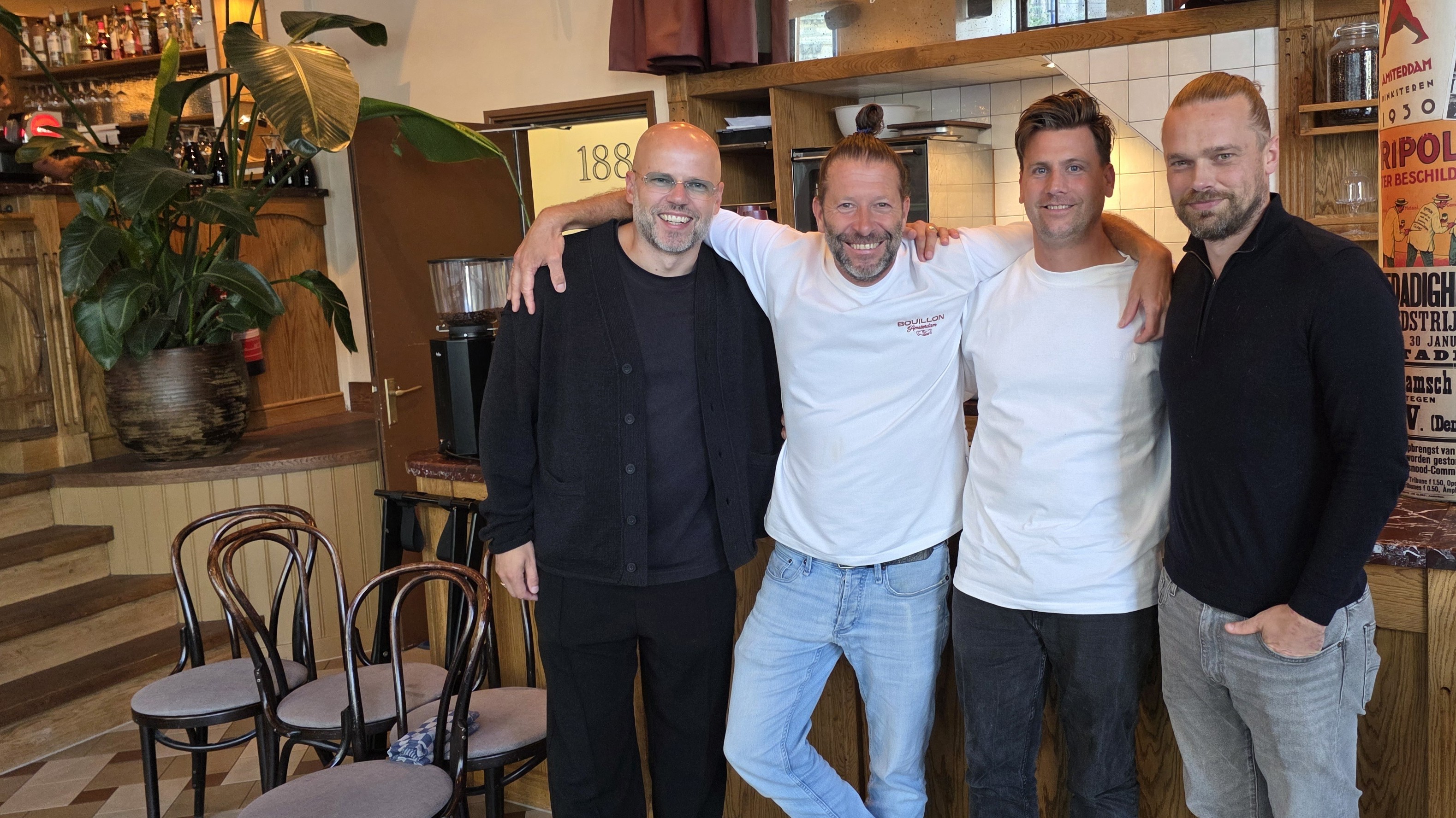 Jasper Albert, Michiel van der eerde, Tom de Rooijen en Tim Gerrist.