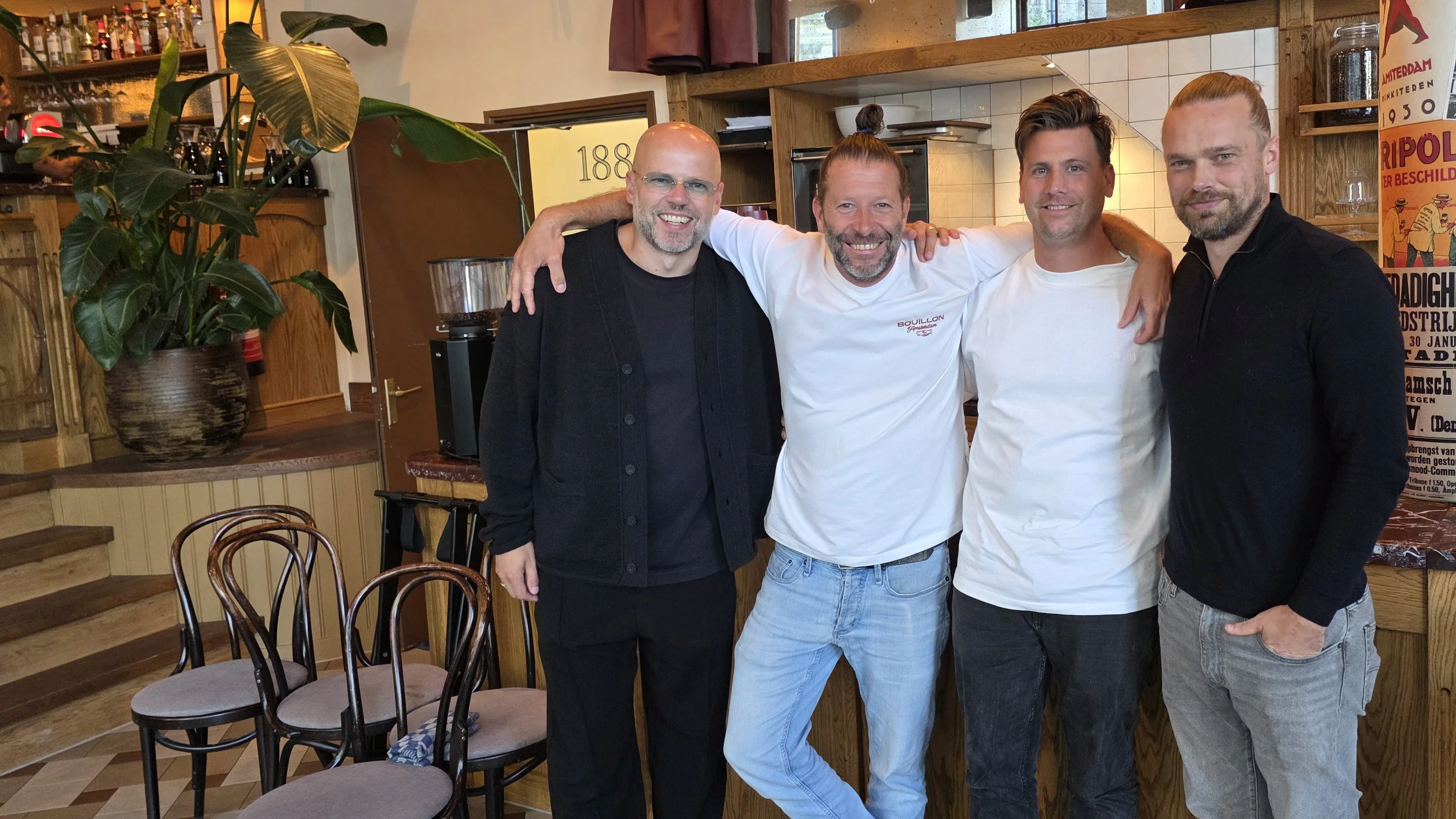 Jasper Albert, Michiel van der eerde, Tom de Rooijen en Tim Gerrist.