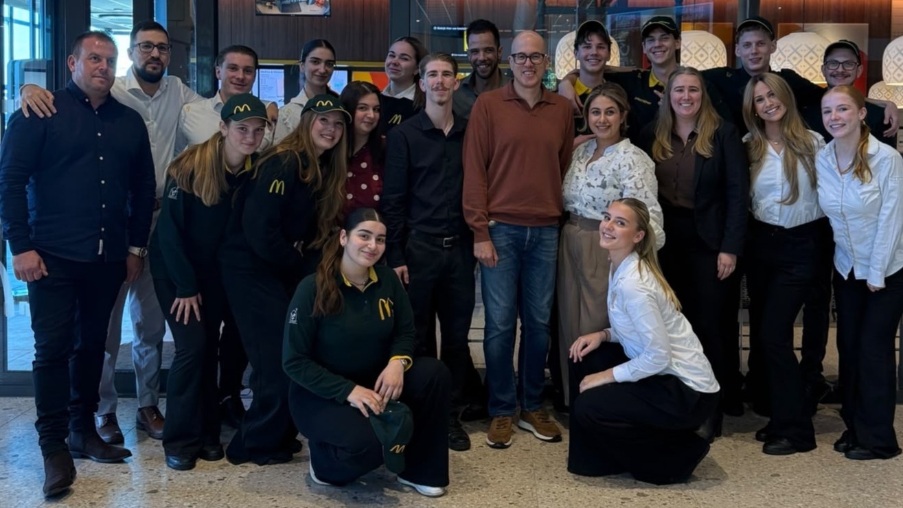 McDonald's opent nieuw Brugrestaurant aan de A4 bij Hoofddorp